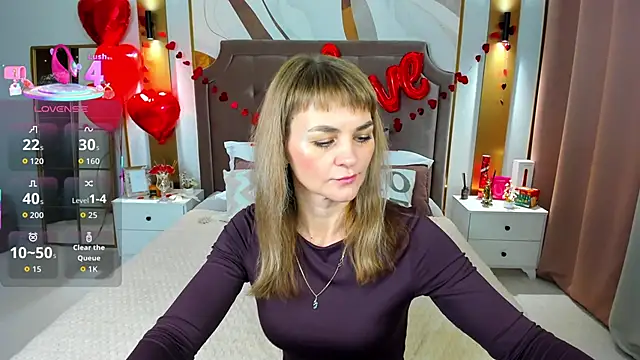 annasimonsj online show from February 18, 2026, 1:01 am