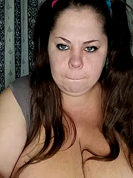 Ginabig online show from September 26, 2025, 5:33 am