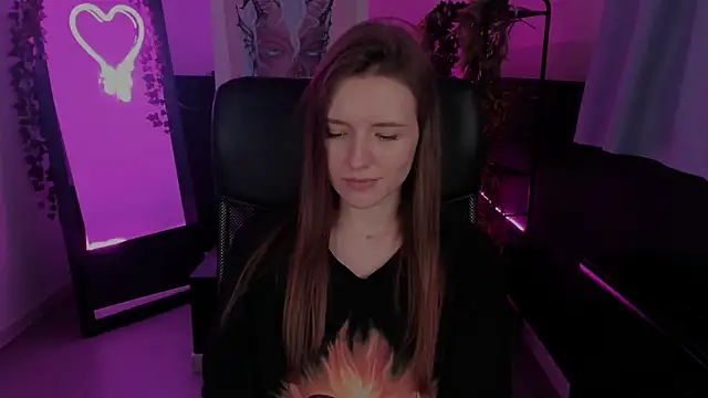 Snapshot of JennyDens chatting on January 15, 2025, 6:12 am JennyDens online show from January 15, 2025, 6:12 am