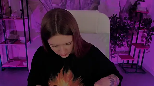 Snapshot of JennyDens chatting on March 10, 2025, 2:39 am JennyDens online show from March 10, 2025, 2:39 am