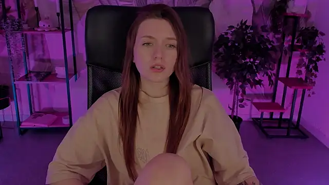 Snapshot of JennyDens chatting on March 12, 2025, 7:35 am JennyDens online show from March 12, 2025, 7:35 am