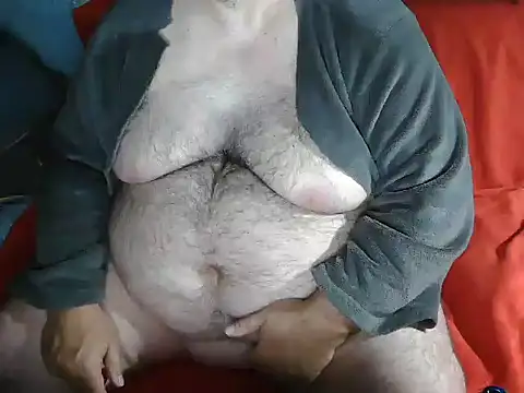 onkelgrau65 online show from September 21, 2025, 7:48 pm