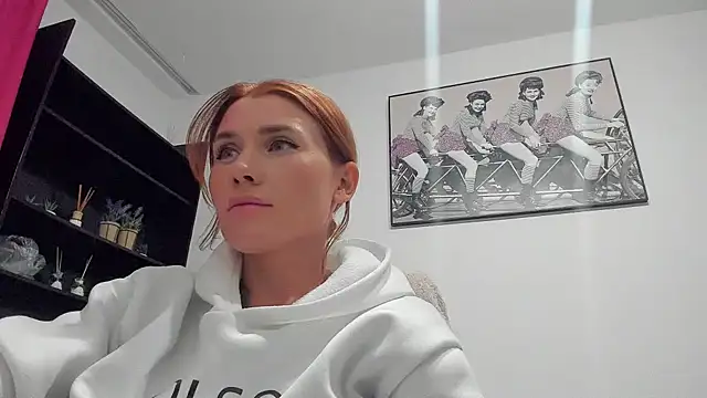 Snapshot of Cameron_diazz chatting on September 28, 2025, 6:35 pm Cameron diazz online show from September 28, 2025, 6:35 pm