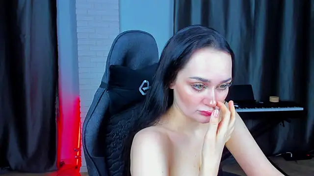 Snapshot of QueenAliss chatting on January 28, 2025, 11:38 am QueenAliss online show from January 28, 2025, 11:38 am