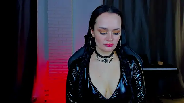 Snapshot of QueenAliss chatting on January 29, 2025, 8:18 am QueenAliss online show from January 29, 2025, 8:18 am