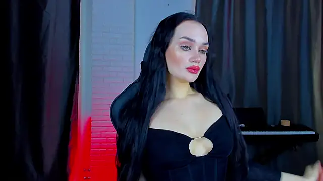 Snapshot of QueenAliss chatting on February 4, 2025, 7:51 am QueenAliss online show from February 4, 2025, 7:51 am