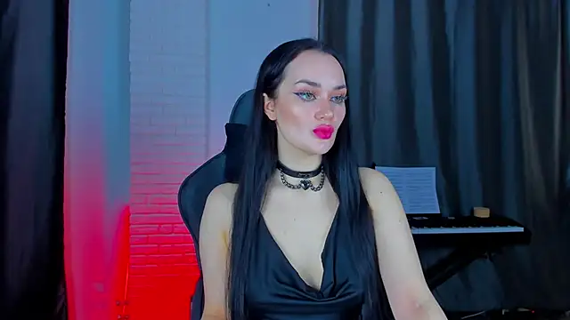 Snapshot of QueenAliss chatting on February 10, 2025, 7:04 am QueenAliss online show from February 10, 2025, 7:04 am