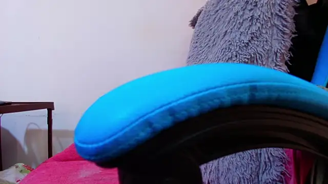 Snapshot of klylls_squirt_ chatting on April 23, 2026, 7:27 pm klylls squirt online show from April 23, 2026, 7:27 pm