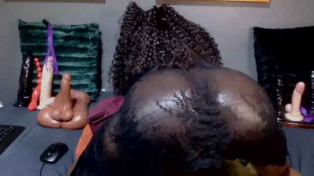 DarkNSpicy4U online show from October 5, 2025, 1:37 am