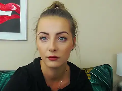 NatalieSexy online show from October 28, 2025, 7:12 am