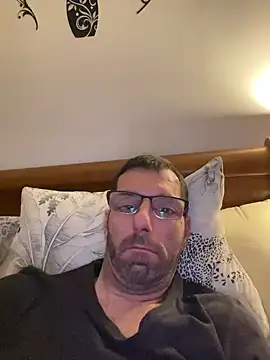 steph19x5 online show from January 13, 2025, 9:42 pm