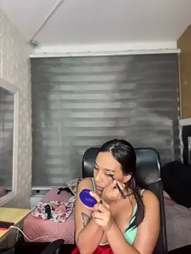 Snapshot of Little_Amber6 chatting on December 31, 2024, 7:20 am Little Amber6 online show from December 31, 2024, 7:20 am