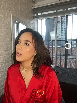 Snapshot of Little_Amber6 chatting on January 13, 2025, 9:20 pm Little Amber6 online show from January 13, 2025, 9:20 pm