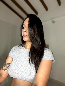 Snapshot of Little_Amber6 chatting on September 20, 2025, 11:50 pm Little Amber6 online show from September 20, 2025, 11:50 pm