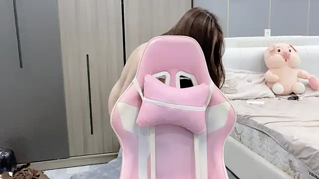 Snapshot of ANNA102 chatting on March 1, 2026, 7:21 am ANNA102 online show from March 1, 2026, 7:21 am