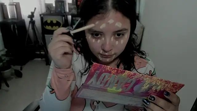 aika-dreams online show from July 28, 2026, 2:35 pm