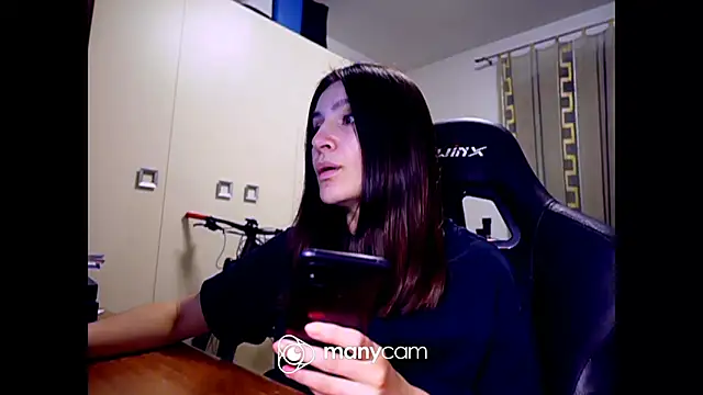 GodlyTheia online show from March 16, 2025, 5:39 pm