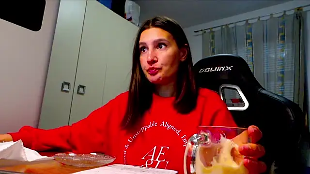 GodlyTheia online show from December 22, 2025, 2:03 pm