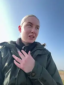 CutieEmy online show from March 9, 2025, 1:26 pm