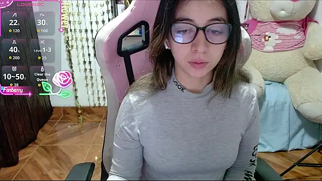 Maggie Fox3 online show from October 17, 2025, 12:47 am