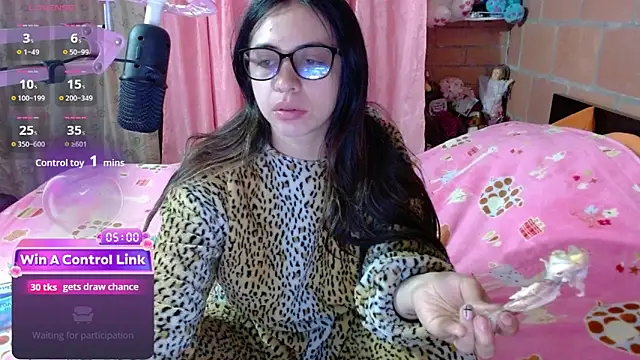 Snapshot of Maggie_Fox3 chatting on April 23, 2026, 11:51 pm Maggie Fox3 online show from April 23, 2026, 11:51 pm
