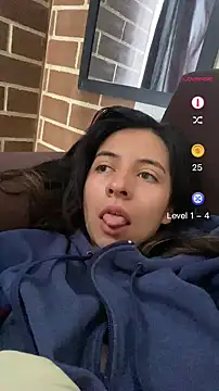 Snapshot of Maggie_Fox3 chatting on April 30, 2026, 3:18 pm Maggie Fox3 online show from April 30, 2026, 3:18 pm