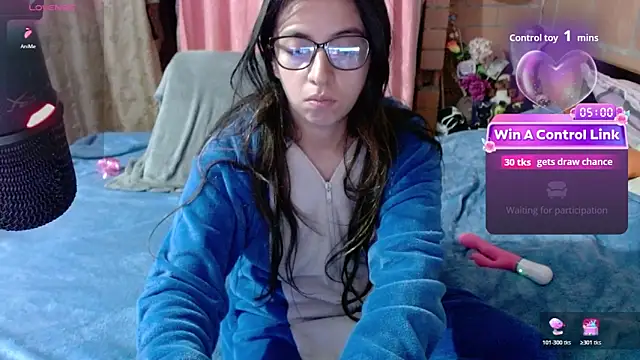 Snapshot of Maggie_Fox3 chatting on May 1, 2026, 2:27 am Maggie Fox3 online show from May 1, 2026, 2:27 am