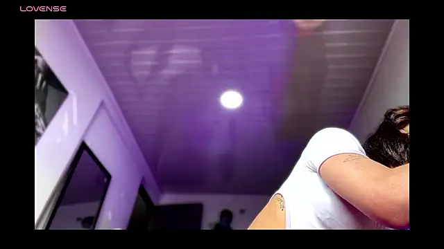 stormytt  online show from January 8, 2026, 8:33 pm