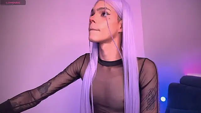 Snapshot of Varya_Ferreira chatting on March 21, 2025, 1:56 am Varya Ferreira online show from March 21, 2025, 1:56 am