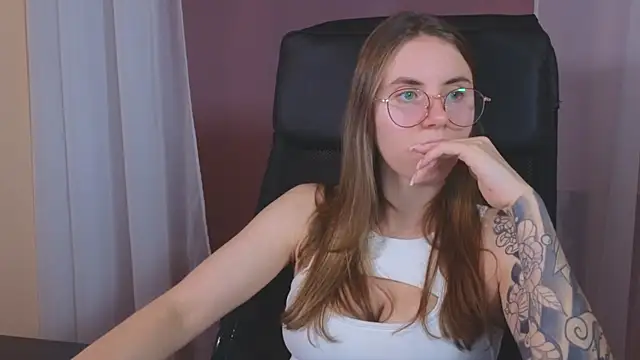  AnnaStark  online show from December 29, 2024, 11:39 pm