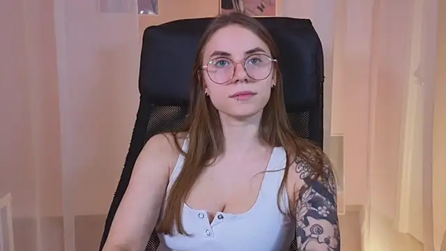  AnnaStark  online show from January 23, 2025, 11:36 pm