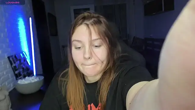 XNirvanaX online show from February 26, 2025, 1:32 am