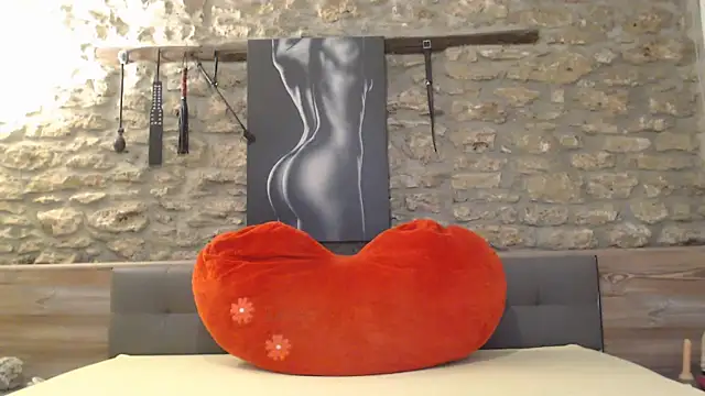 Snapshot of Naschkatze01 chatting on March 26, 2026, 7:14 am Naschkatze01 online show from March 26, 2026, 7:14 am