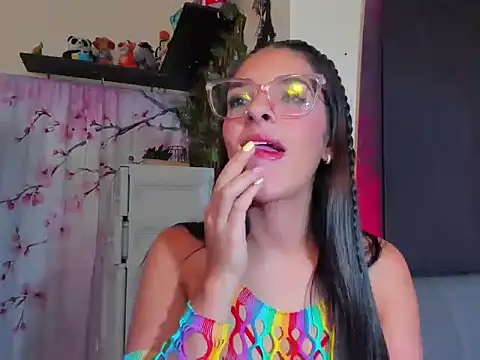 Snapshot of annyluna1 chatting on May 12, 2026, 7:33 pm annyluna1 online show from May 12, 2026, 7:33 pm