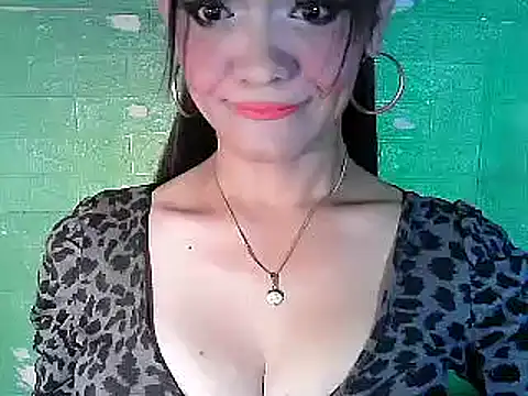 Rosebaumgardner1234 online show from February 14, 2025, 1:18 pm