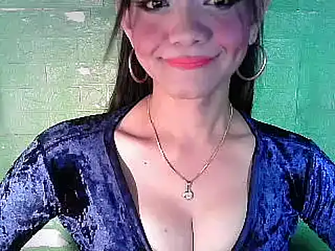 Rosebaumgardner1234 online show from February 15, 2025, 12:54 pm