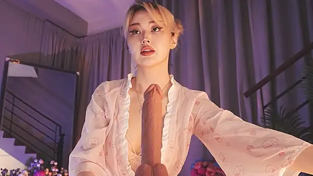 hyun chia online show from September 12, 2025, 9:04 pm