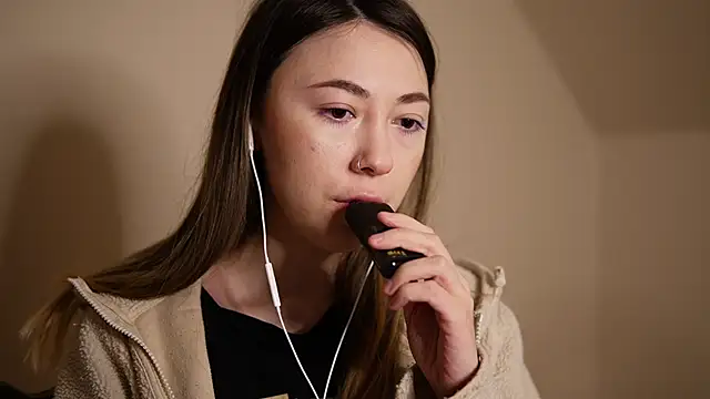 chibi moon  online show from January 10, 2025, 5:13 pm