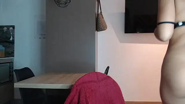 alexademie1 online show from December 22, 2024, 10:47 pm