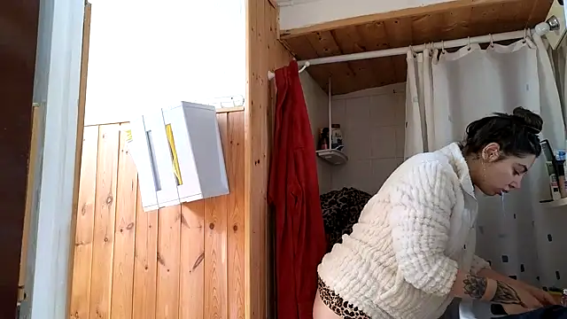 VanessaDoyle online show from February 21, 2026, 11:44 am