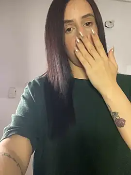 Amira Milker online show from January 6, 2025, 2:58 am