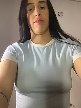 Amira Milker online show from January 11, 2025, 3:23 am