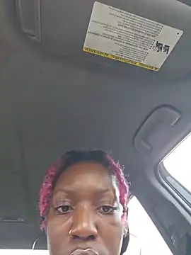 Snapshot of oliviaprettypussy chatting on May 27, 2026, 1:08 pm oliviaprettypussy online show from May 27, 2026, 1:08 pm