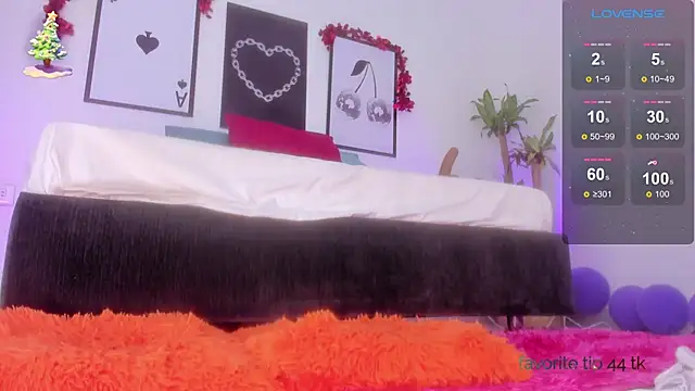 Snapshot of cloe_25 chatting on December 30, 2024, 2:09 am cloe 25 online show from December 30, 2024, 2:09 am