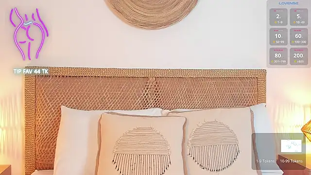 Snapshot of cloe_25 chatting on October 10, 2025, 1:48 am cloe 25 online show from October 10, 2025, 1:48 am