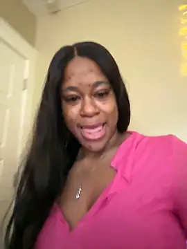 Snapshot of Tikalalin chatting on January 17, 2025, 4:26 pm Tikalalin online show from January 17, 2025, 4:26 pm