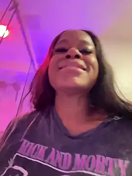 Snapshot of Tikalalin chatting on March 23, 2025, 3:43 am Tikalalin online show from March 23, 2025, 3:43 am