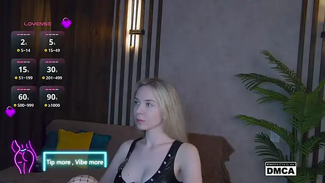 Holl1Would online show from March 12, 2025, 7:38 pm