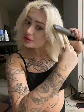 JennaLinn online show from June 3, 2026, 11:32 pm