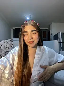 DulceChloe99 online show from April 10, 2026, 4:50 am